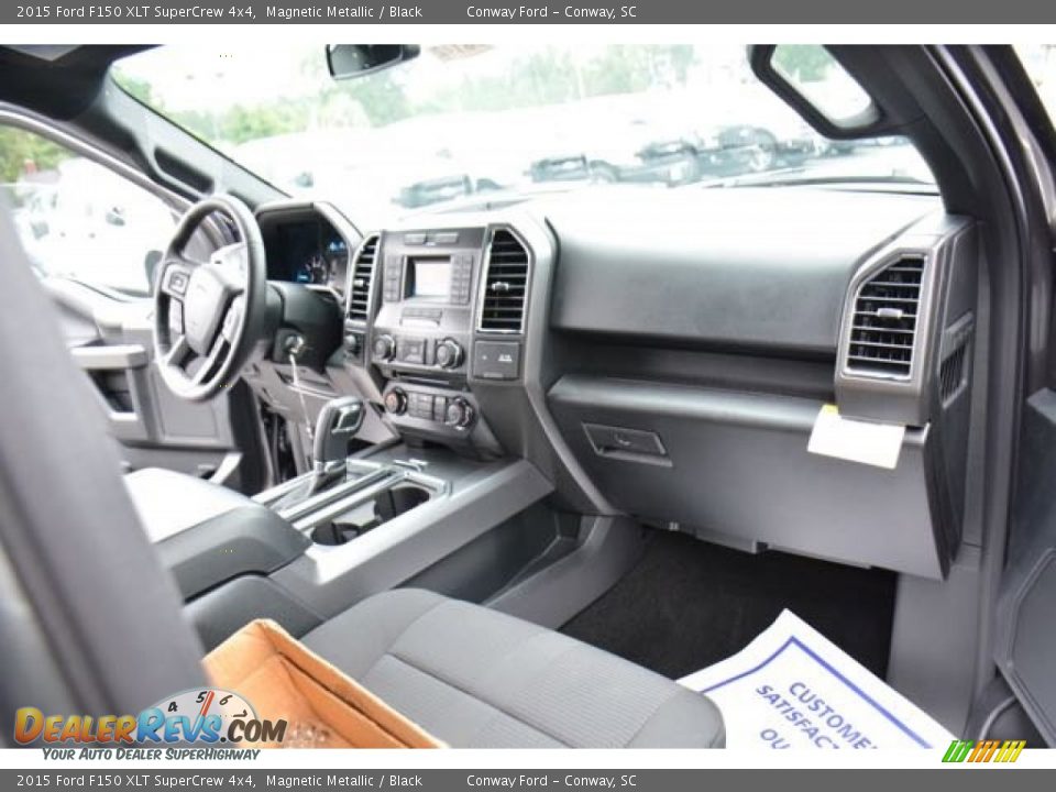 2015 Ford F150 XLT SuperCrew 4x4 Magnetic Metallic / Black Photo #17