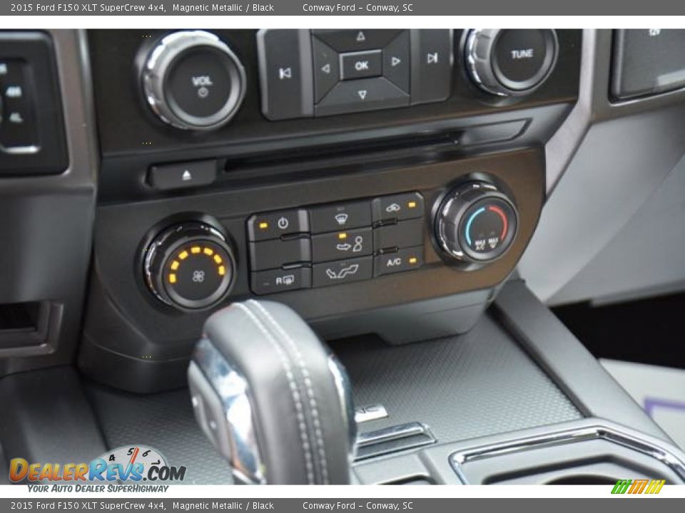 2015 Ford F150 XLT SuperCrew 4x4 Magnetic Metallic / Black Photo #27