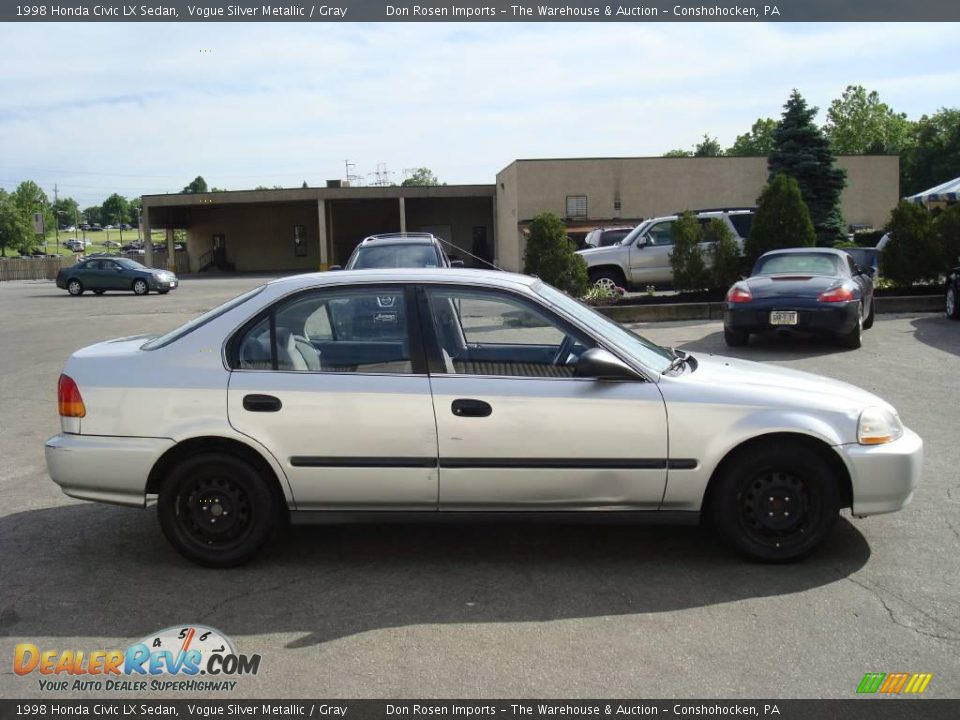 1998 Honda Civic LX Sedan Vogue Silver Metallic / Gray Photo #5