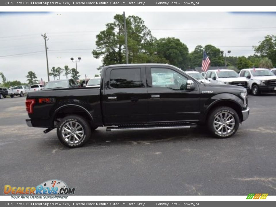 2015 Ford F150 Lariat SuperCrew 4x4 Tuxedo Black Metallic / Medium Earth Gray Photo #4