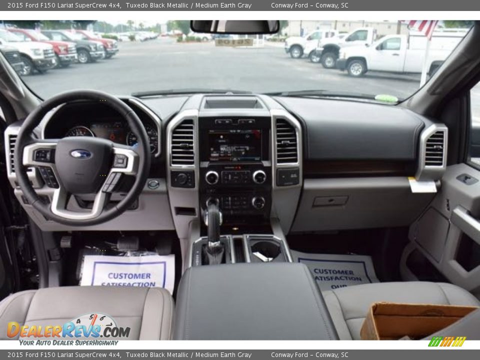 2015 Ford F150 Lariat SuperCrew 4x4 Tuxedo Black Metallic / Medium Earth Gray Photo #14