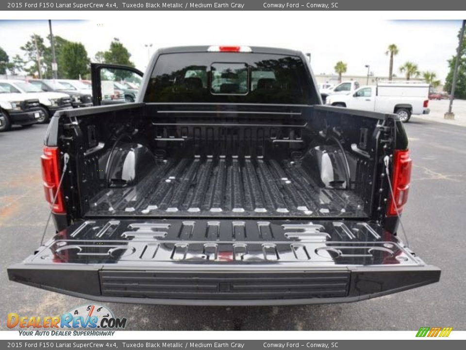 2015 Ford F150 Lariat SuperCrew 4x4 Tuxedo Black Metallic / Medium Earth Gray Photo #15