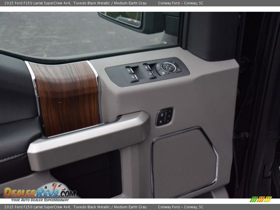 2015 Ford F150 Lariat SuperCrew 4x4 Tuxedo Black Metallic / Medium Earth Gray Photo #19