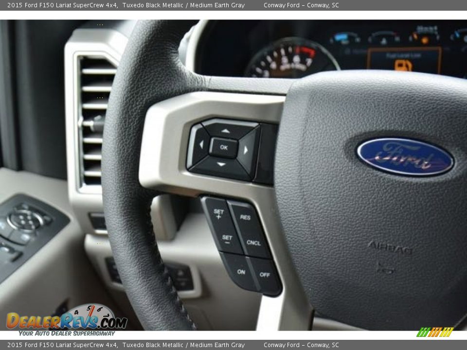 2015 Ford F150 Lariat SuperCrew 4x4 Tuxedo Black Metallic / Medium Earth Gray Photo #22