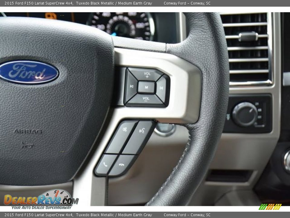 2015 Ford F150 Lariat SuperCrew 4x4 Tuxedo Black Metallic / Medium Earth Gray Photo #23