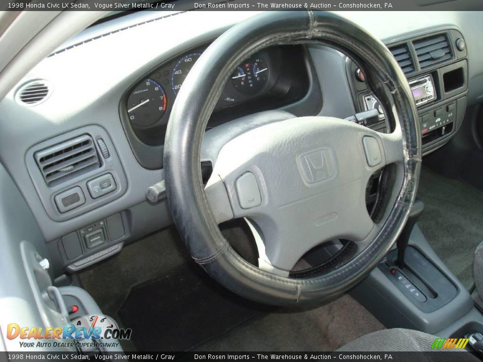 1998 Honda Civic LX Sedan Vogue Silver Metallic / Gray Photo #10