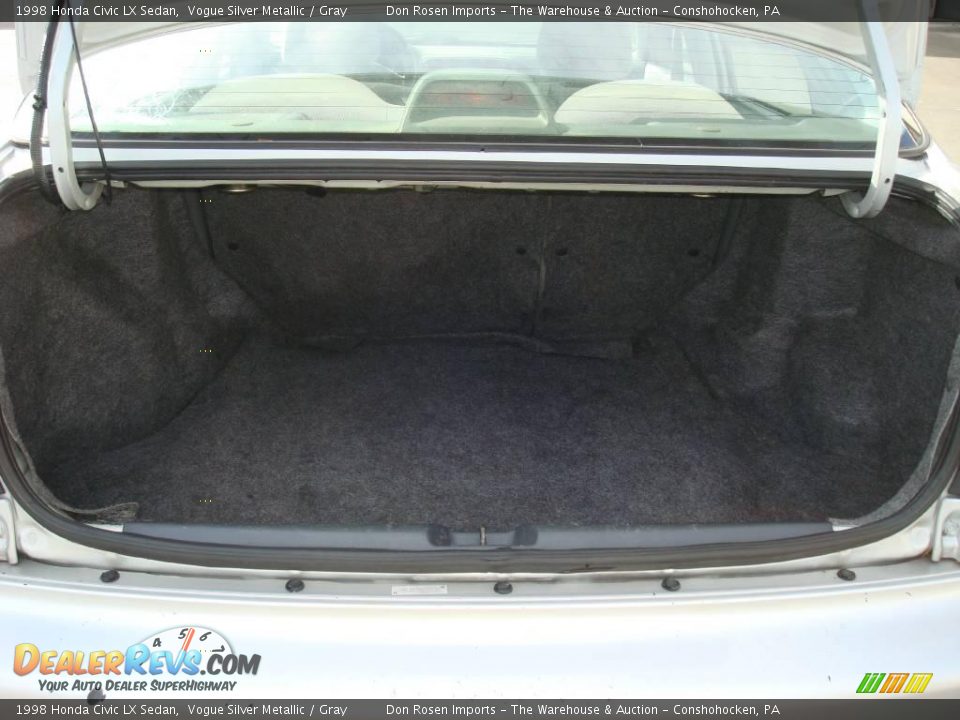 1998 Honda Civic LX Sedan Vogue Silver Metallic / Gray Photo #17
