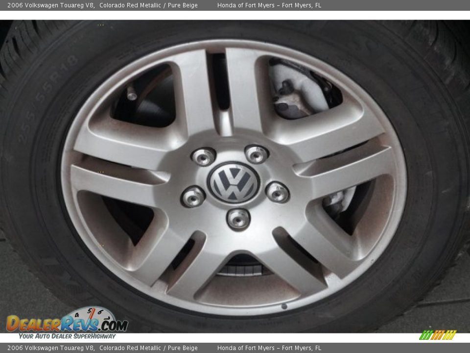 2006 Volkswagen Touareg V8 Colorado Red Metallic / Pure Beige Photo #4