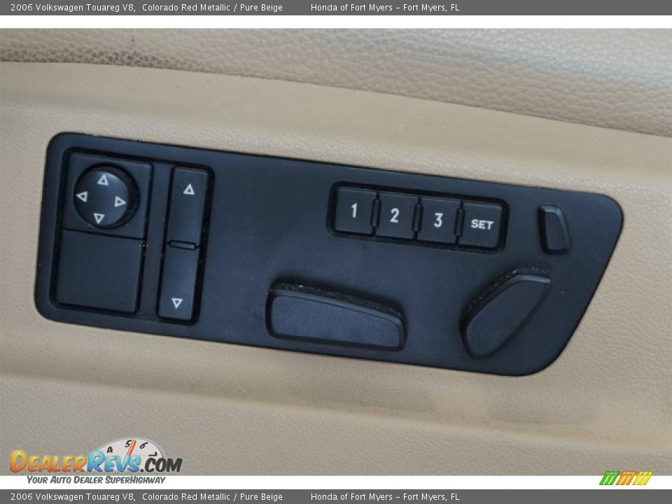 2006 Volkswagen Touareg V8 Colorado Red Metallic / Pure Beige Photo #10
