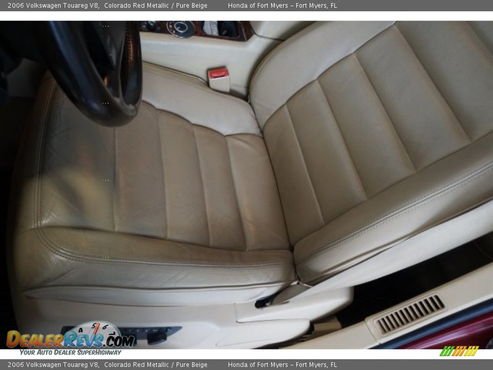 2006 Volkswagen Touareg V8 Colorado Red Metallic / Pure Beige Photo #11
