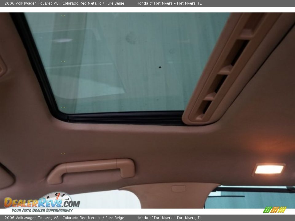 2006 Volkswagen Touareg V8 Colorado Red Metallic / Pure Beige Photo #15