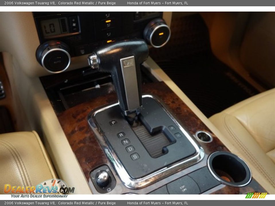 2006 Volkswagen Touareg V8 Colorado Red Metallic / Pure Beige Photo #16