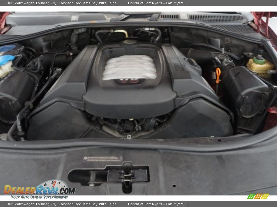 2006 Volkswagen Touareg V8 Colorado Red Metallic / Pure Beige Photo #33
