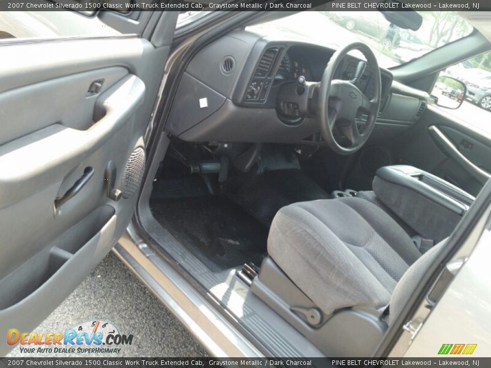 Dark Charcoal Interior - 2007 Chevrolet Silverado 1500 Classic Work Truck Extended Cab Photo #16