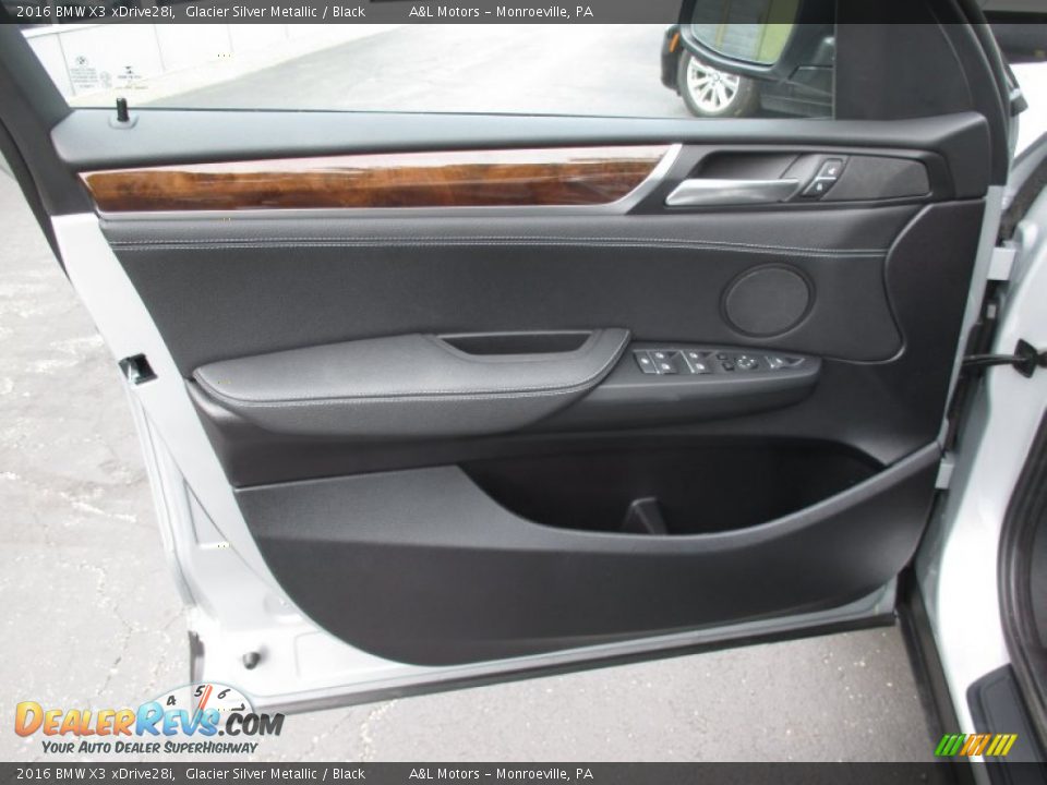 2016 BMW X3 xDrive28i Glacier Silver Metallic / Black Photo #11