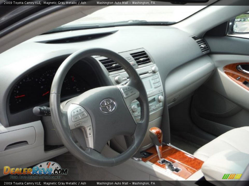 2009 Toyota Camry XLE Magnetic Gray Metallic / Ash Photo #11