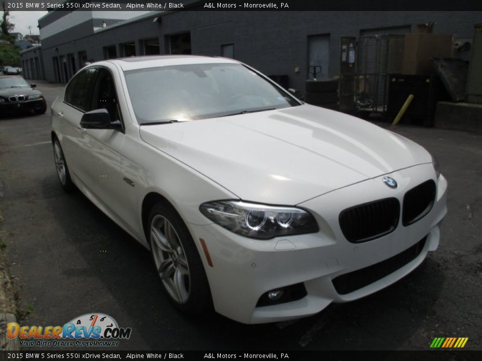 2015 BMW 5 Series 550i xDrive Sedan Alpine White / Black Photo #8
