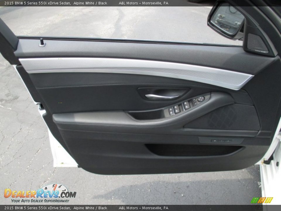 2015 BMW 5 Series 550i xDrive Sedan Alpine White / Black Photo #11