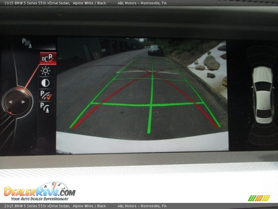 2015 BMW 5 Series 550i xDrive Sedan Alpine White / Black Photo #18