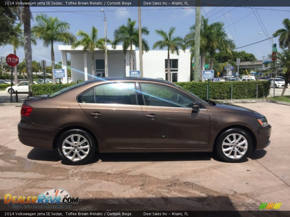 2014 Volkswagen Jetta SE Sedan Toffee Brown Metallic / Cornsilk Beige Photo #6