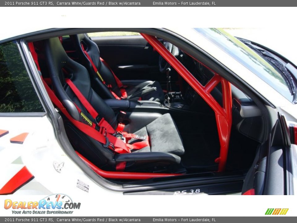 Front Seat of 2011 Porsche 911 GT3 RS Photo #44