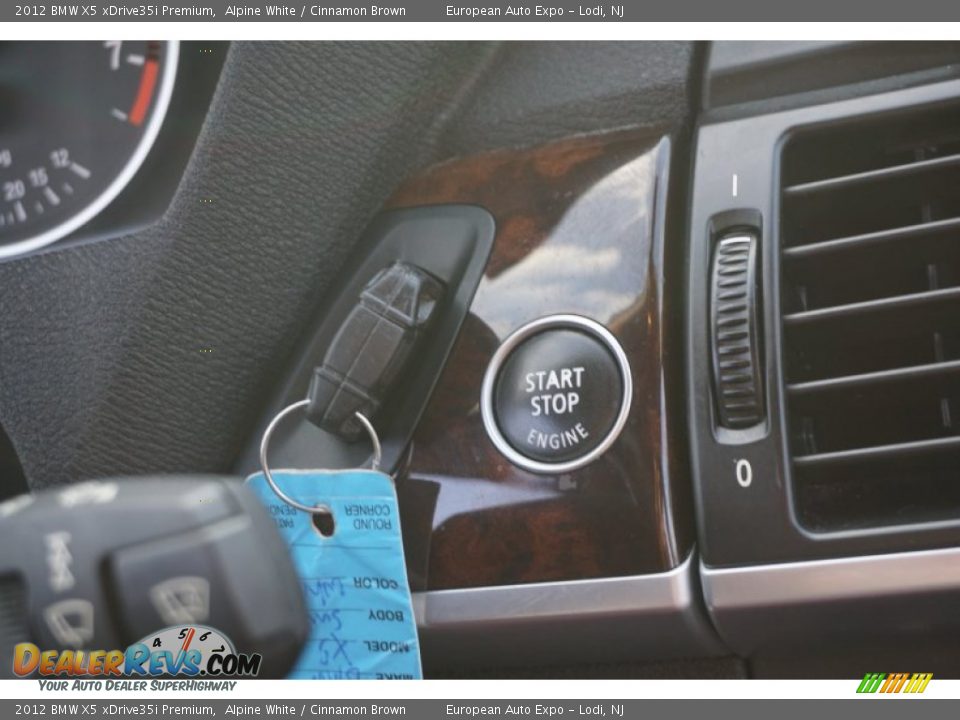 2012 BMW X5 xDrive35i Premium Alpine White / Cinnamon Brown Photo #31