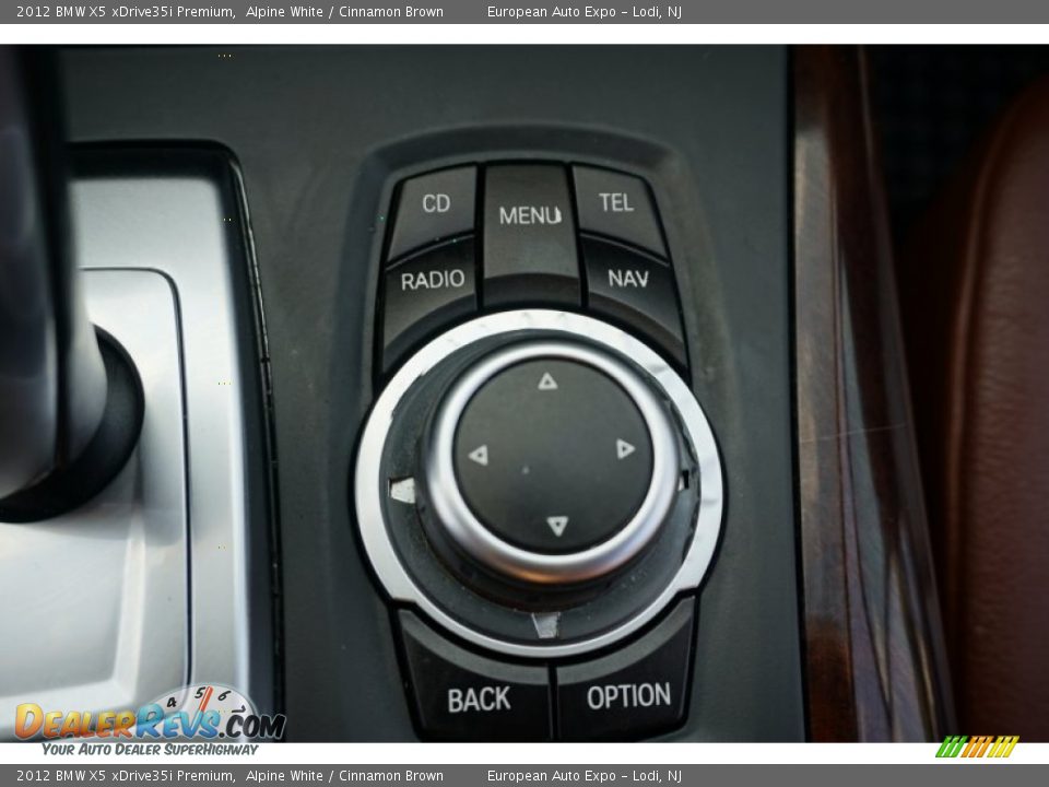 2012 BMW X5 xDrive35i Premium Alpine White / Cinnamon Brown Photo #35