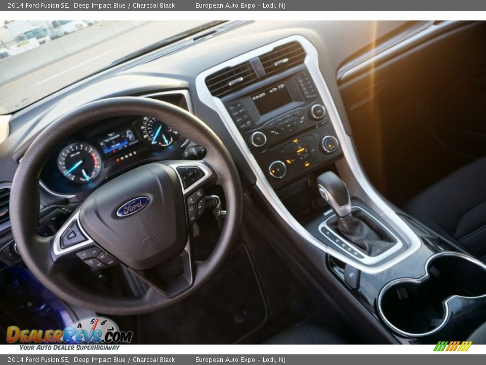 2014 Ford Fusion SE Deep Impact Blue / Charcoal Black Photo #19