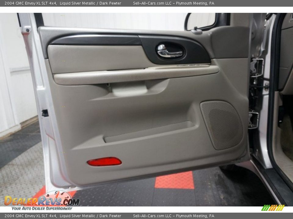 2004 GMC Envoy XL SLT 4x4 Liquid Silver Metallic / Dark Pewter Photo #12