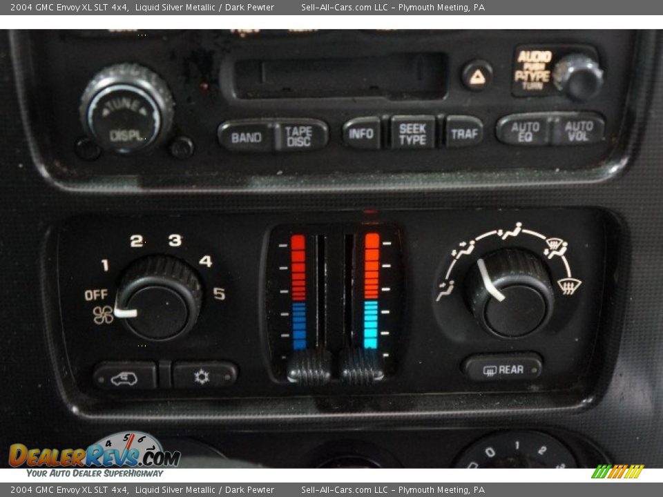 2004 GMC Envoy XL SLT 4x4 Liquid Silver Metallic / Dark Pewter Photo #31