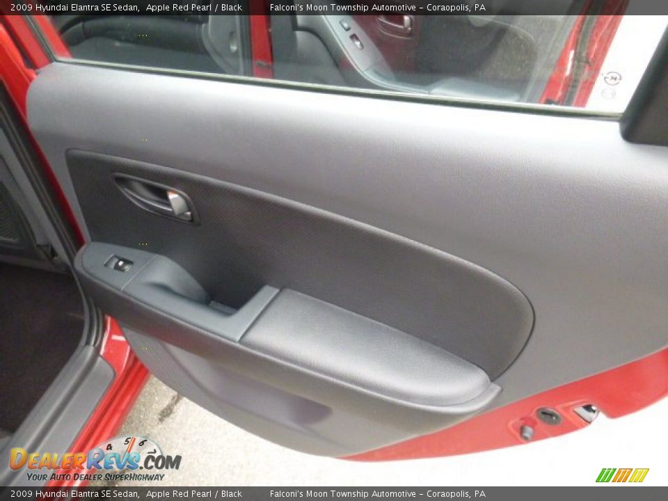 2009 Hyundai Elantra SE Sedan Apple Red Pearl / Black Photo #14