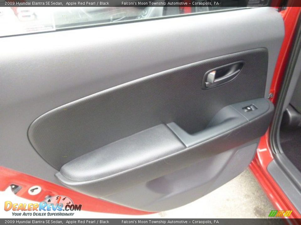 2009 Hyundai Elantra SE Sedan Apple Red Pearl / Black Photo #18