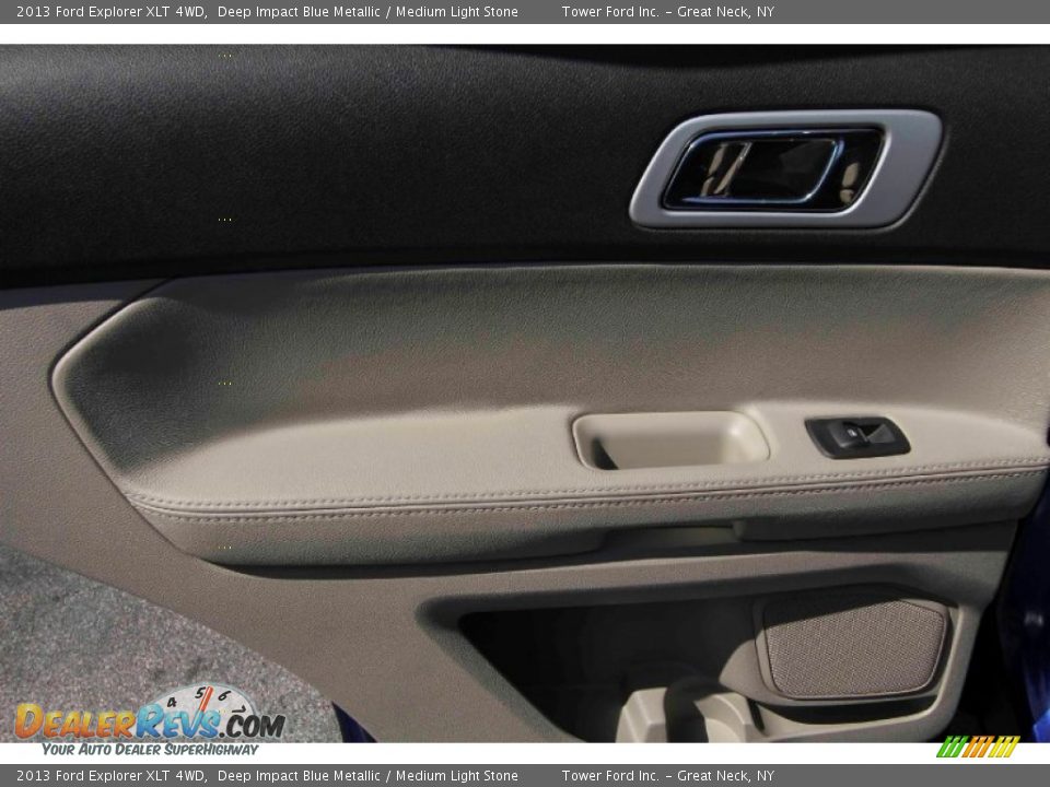2013 Ford Explorer XLT 4WD Deep Impact Blue Metallic / Medium Light Stone Photo #28