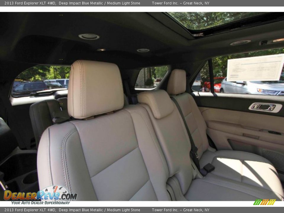 2013 Ford Explorer XLT 4WD Deep Impact Blue Metallic / Medium Light Stone Photo #34