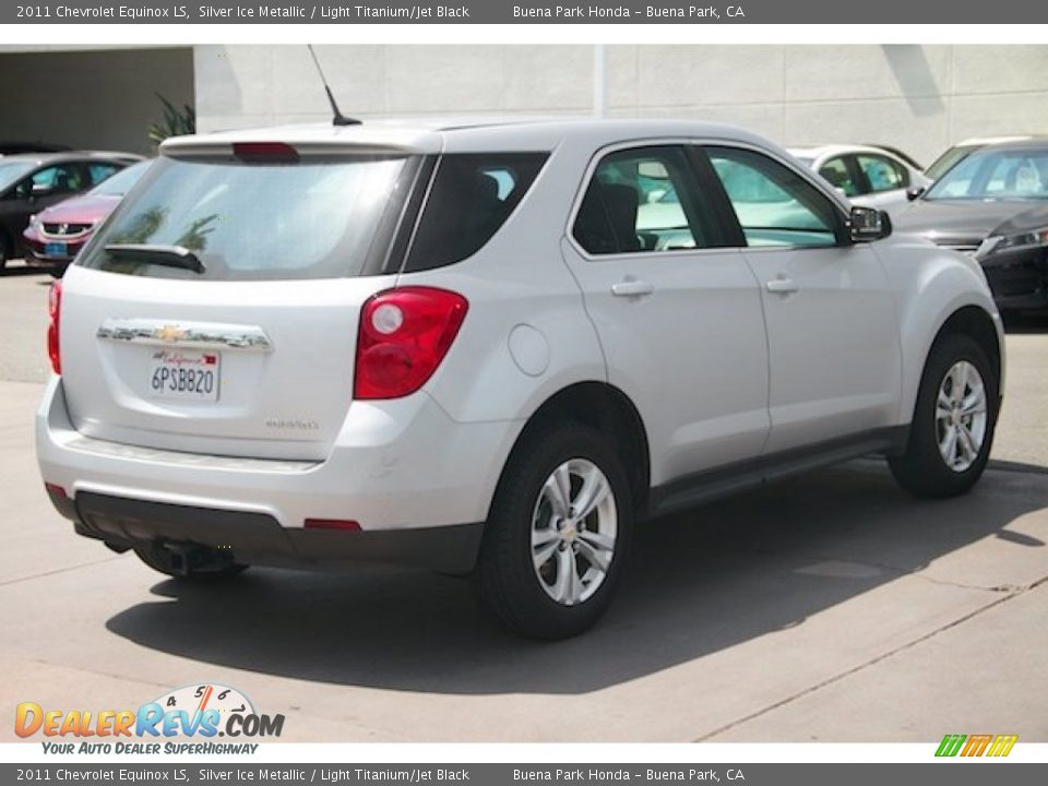 2011 Chevrolet Equinox LS Silver Ice Metallic / Light Titanium/Jet Black Photo #11