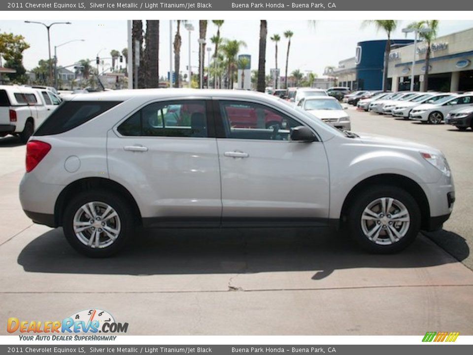 2011 Chevrolet Equinox LS Silver Ice Metallic / Light Titanium/Jet Black Photo #12