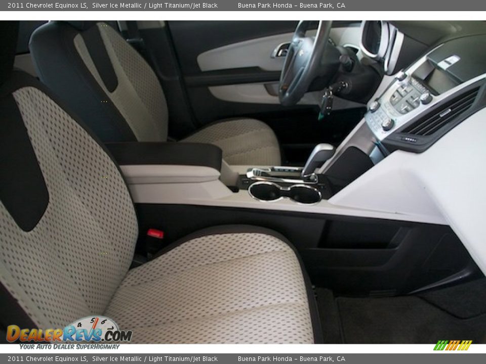 2011 Chevrolet Equinox LS Silver Ice Metallic / Light Titanium/Jet Black Photo #19
