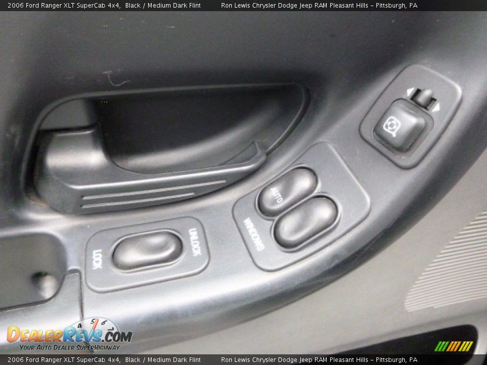 2006 Ford Ranger XLT SuperCab 4x4 Black / Medium Dark Flint Photo #14