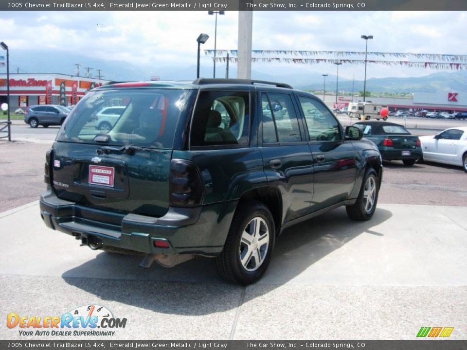 2005 Chevrolet TrailBlazer LS 4x4 Emerald Jewel Green Metallic / Light Gray Photo #5