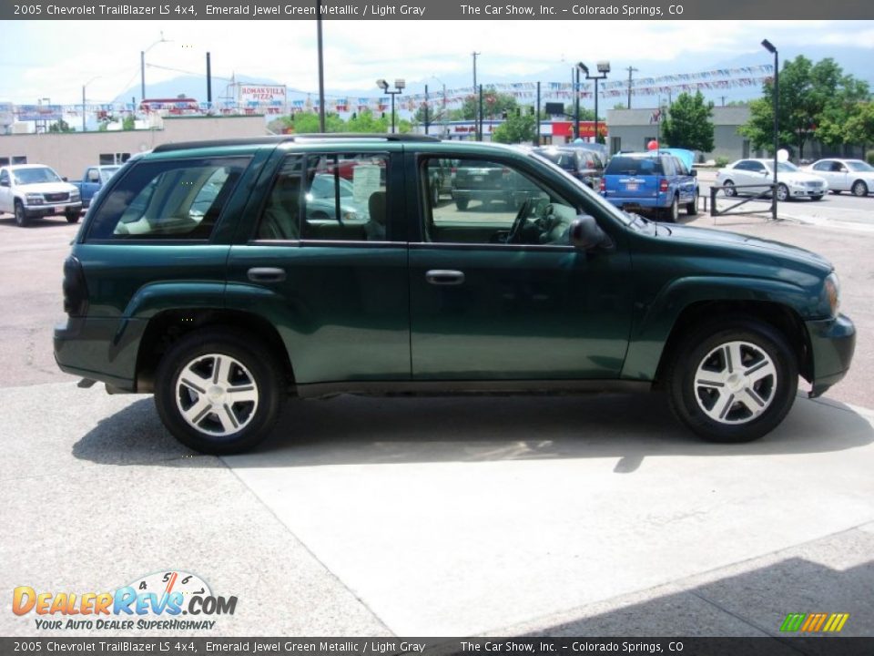 2005 Chevrolet TrailBlazer LS 4x4 Emerald Jewel Green Metallic / Light Gray Photo #6