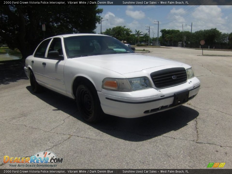 2000 Ford Crown Victoria Police Interceptor Vibrant White / Dark Denim Blue Photo #7