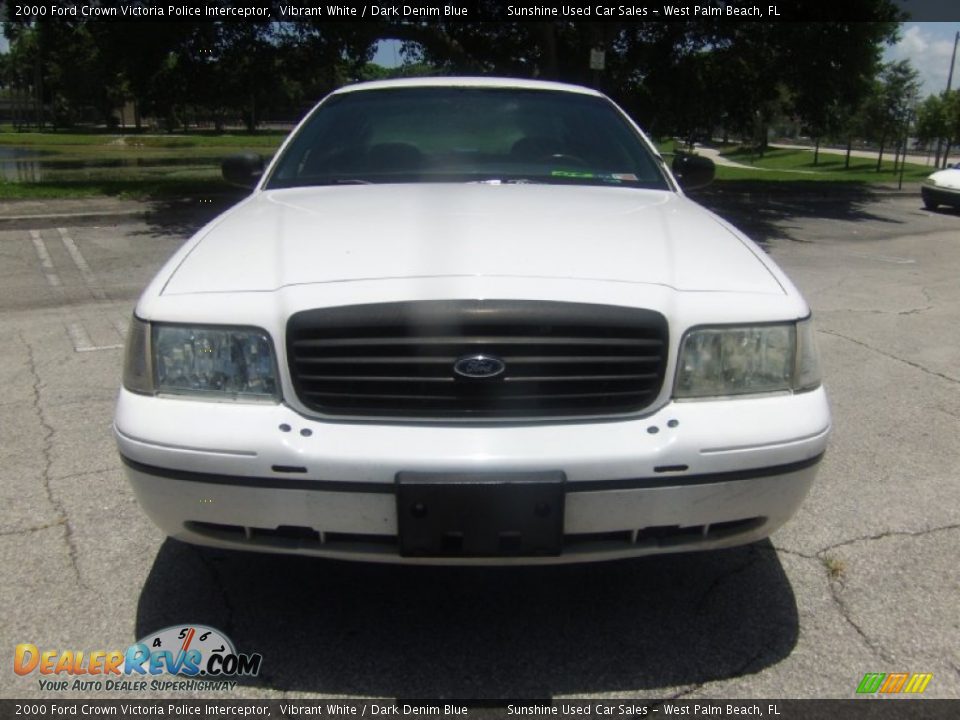 2000 Ford Crown Victoria Police Interceptor Vibrant White / Dark Denim Blue Photo #8