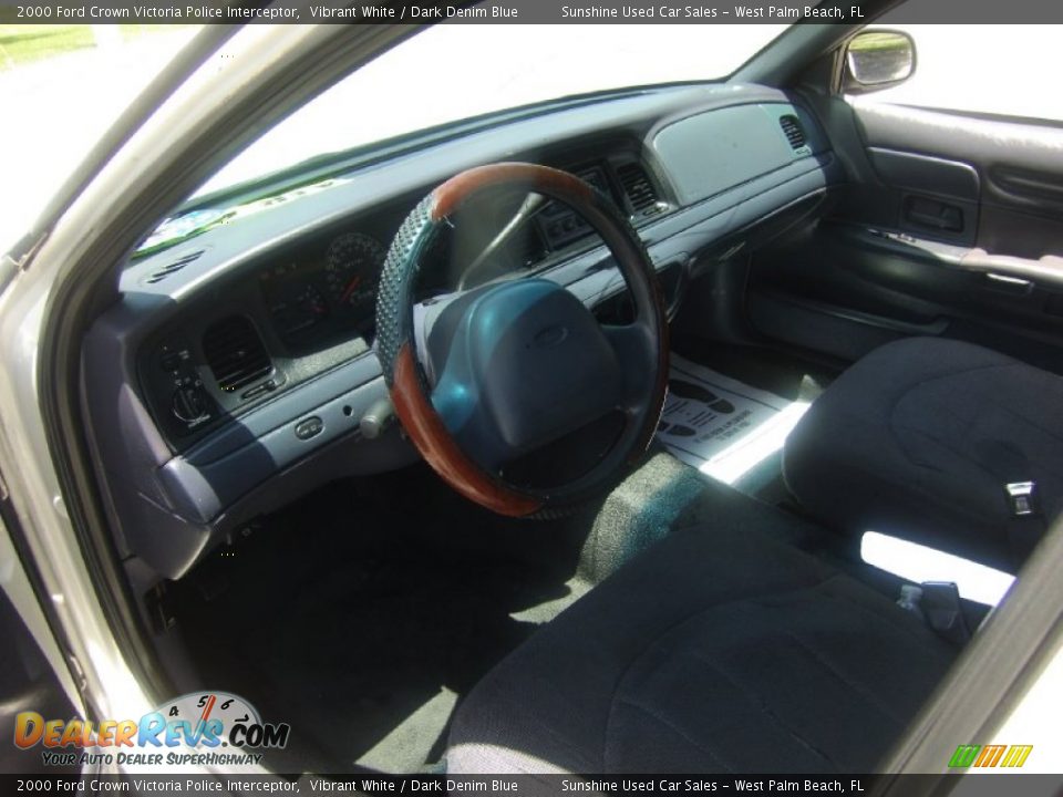 2000 Ford Crown Victoria Police Interceptor Vibrant White / Dark Denim Blue Photo #10