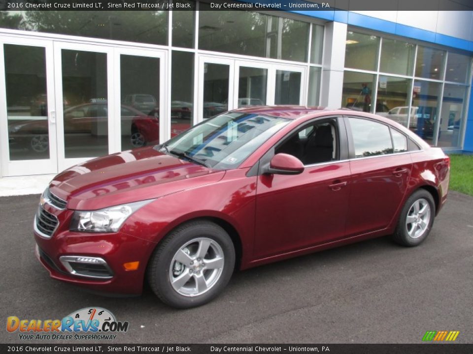 Front 3/4 View of 2016 Chevrolet Cruze Limited LT Photo #1