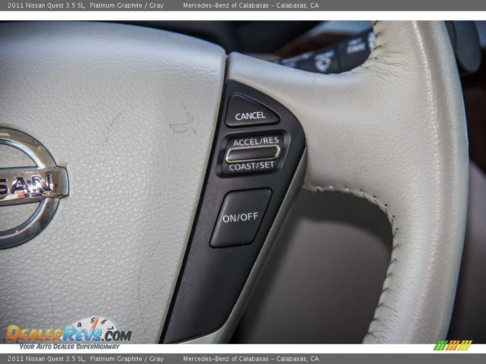 Controls of 2011 Nissan Quest 3.5 SL Photo #16