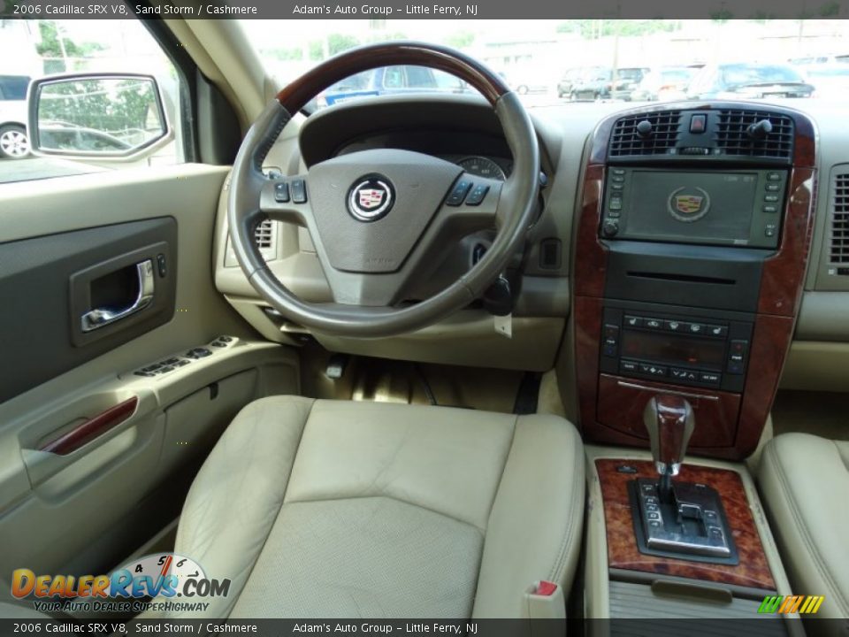Front Seat of 2006 Cadillac SRX V8 Photo #19