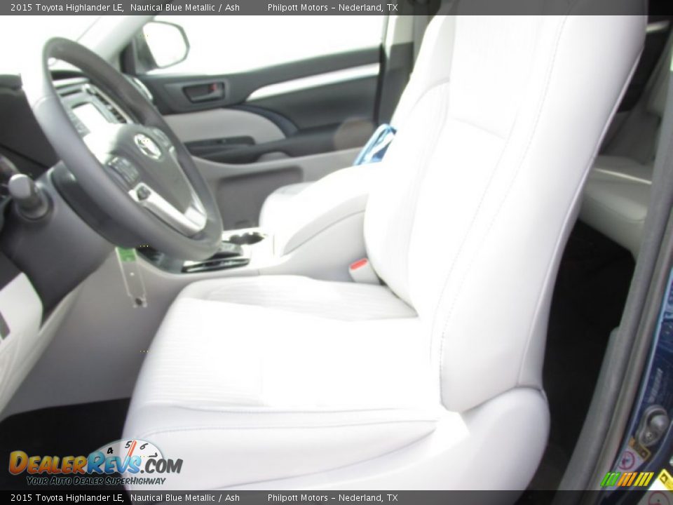 2015 Toyota Highlander LE Nautical Blue Metallic / Ash Photo #22