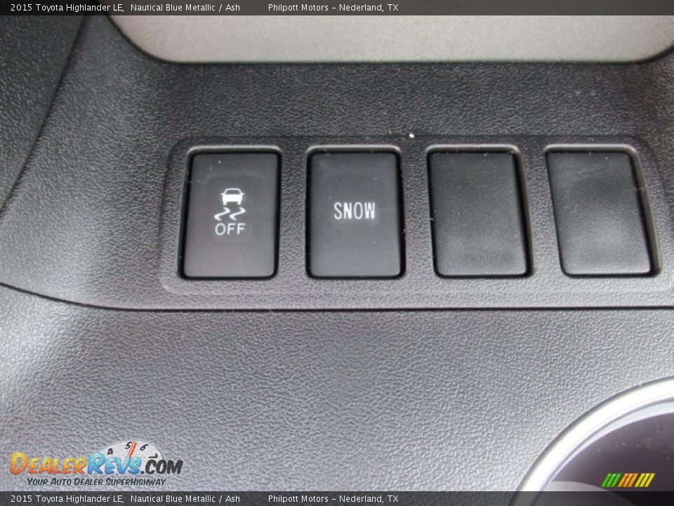 2015 Toyota Highlander LE Nautical Blue Metallic / Ash Photo #28