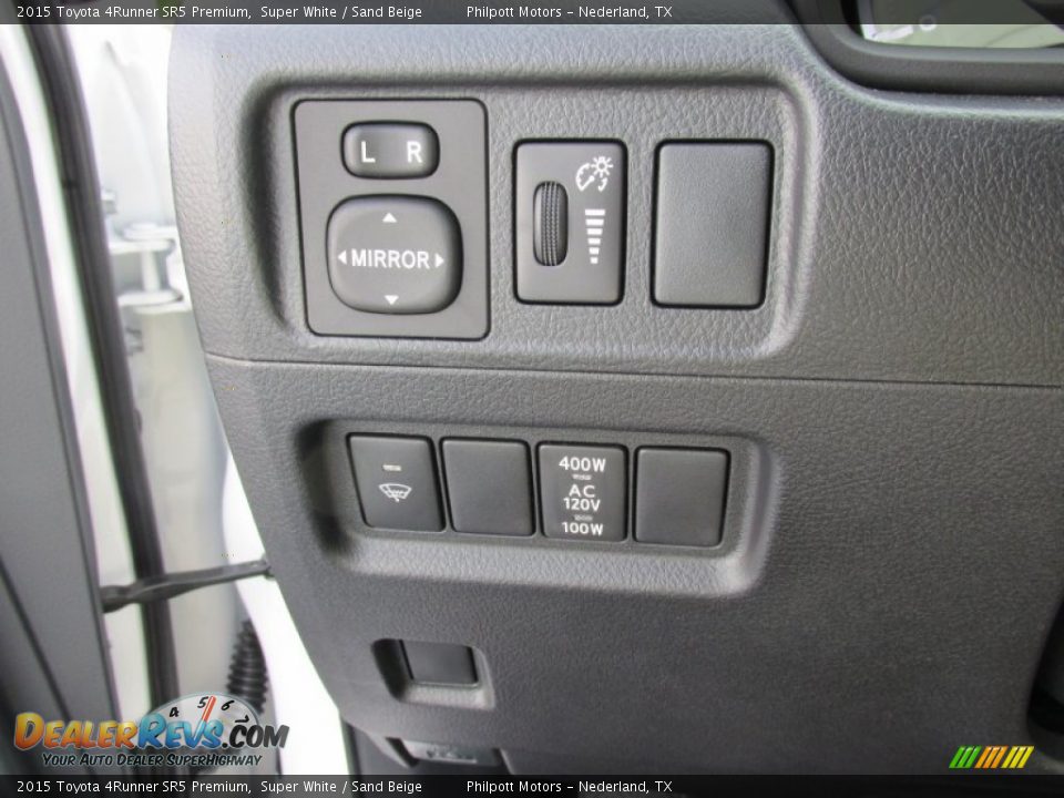 Controls of 2015 Toyota 4Runner SR5 Premium Photo #33