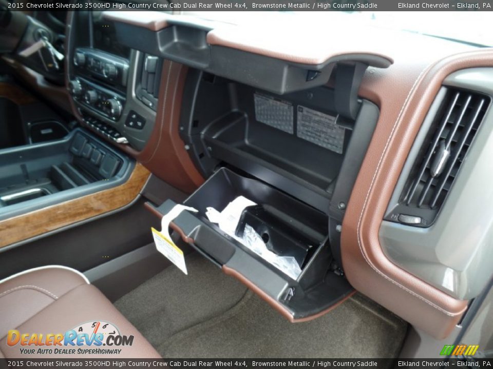 2015 Chevrolet Silverado 3500HD High Country Crew Cab Dual Rear Wheel 4x4 Brownstone Metallic / High Country Saddle Photo #26